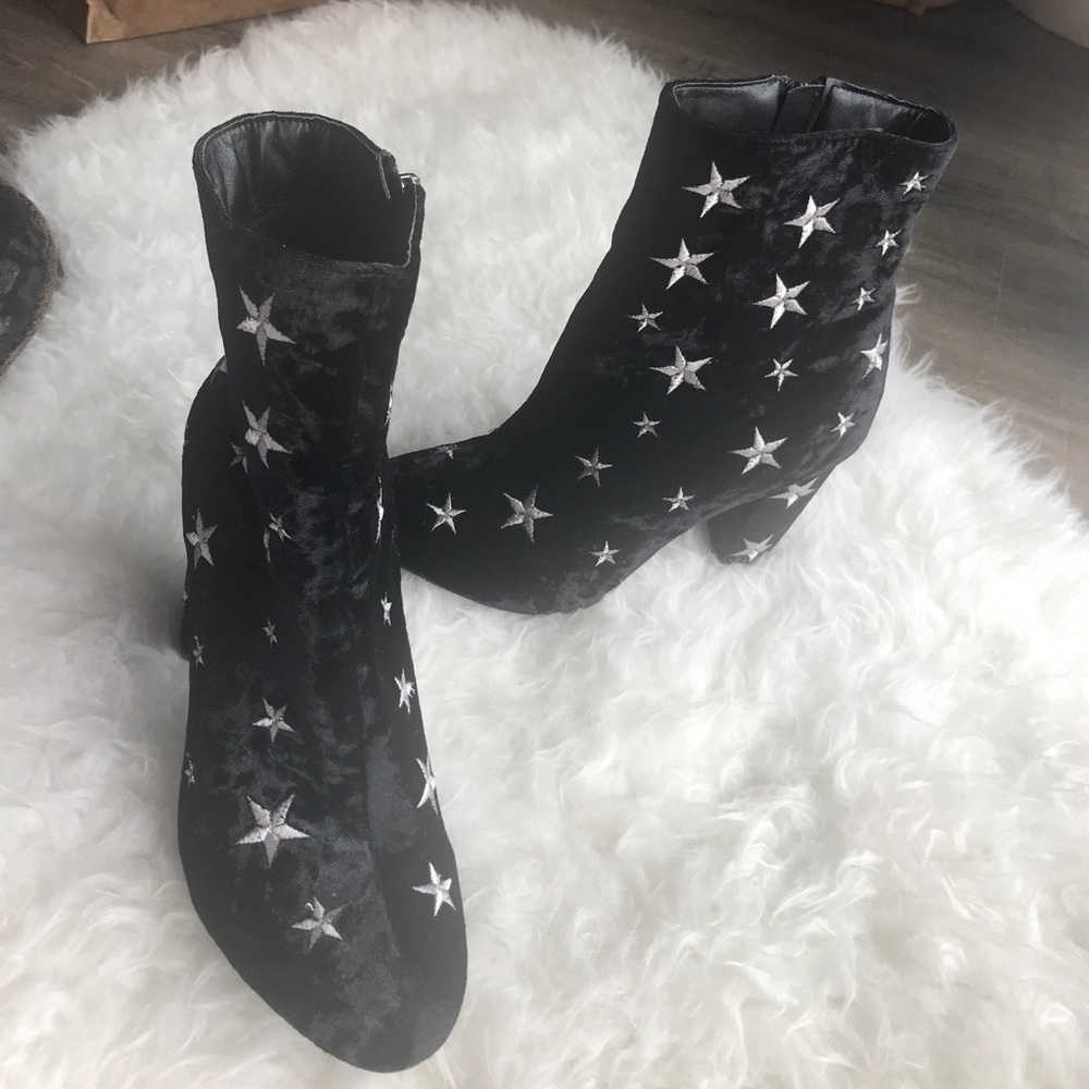 Velvet Star Ankle Booties 😍